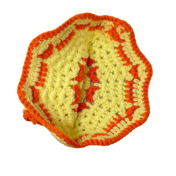 Vintage Handmade Crochet Dress Pot Holders Yellow Orange Ring Hole 7 x 6 Inch - Picture 3 of 6